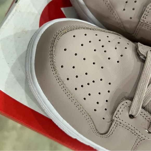 Nike Dunk Low SE in Fossil Stone and leopard print sneakers 8.5 - Picture 15 of 16